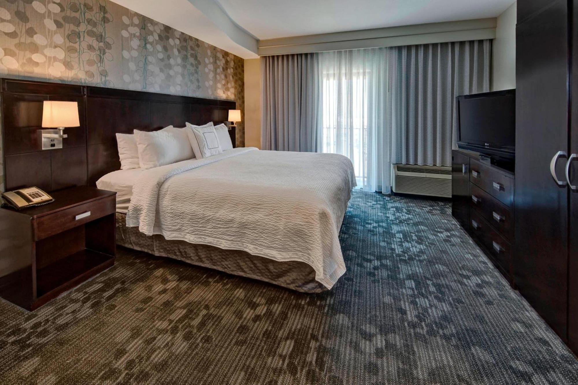 Hotel Courtyard By Marriott Midland Esterno foto
