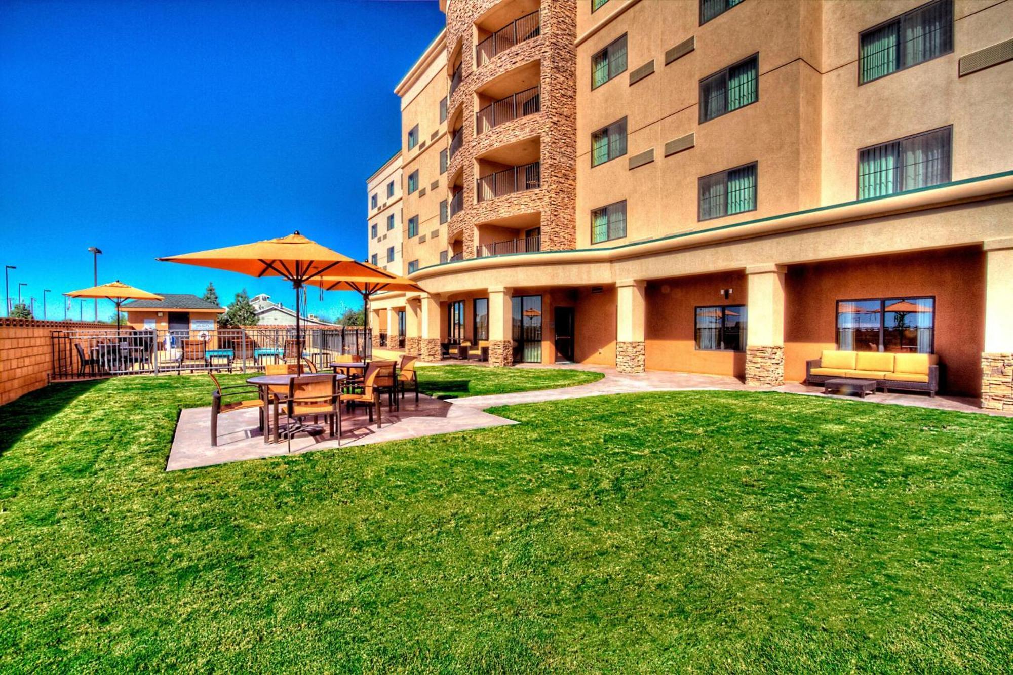 Hotel Courtyard By Marriott Midland Esterno foto