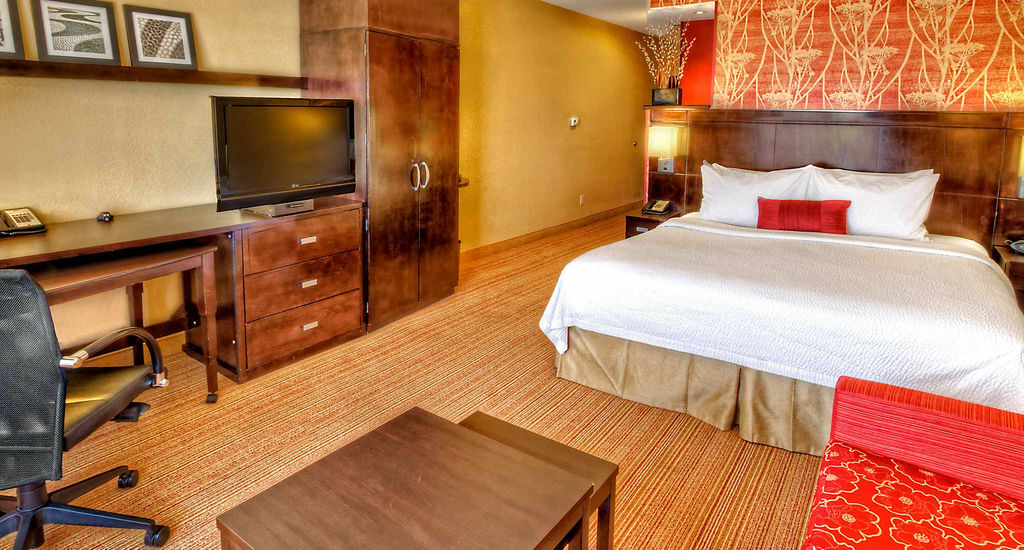 Hotel Courtyard By Marriott Midland Esterno foto